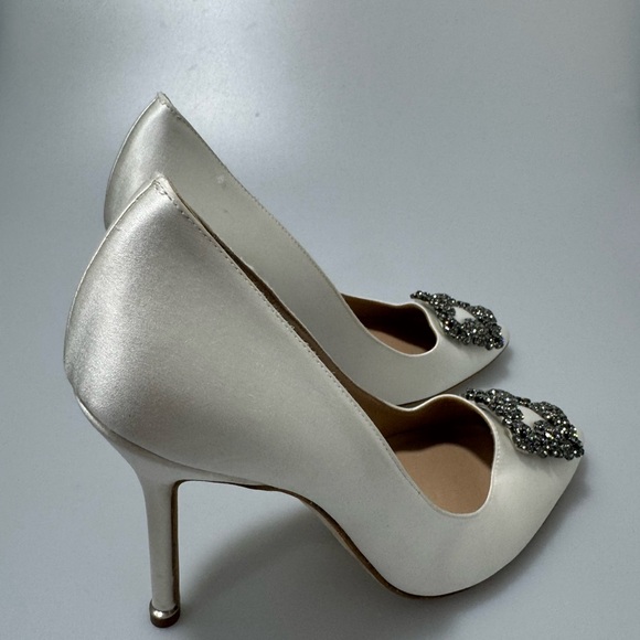 Manolo Blahnik Hangisi Pumps Heels White Women’s EU 39/US 9 - Picture 5 of 8